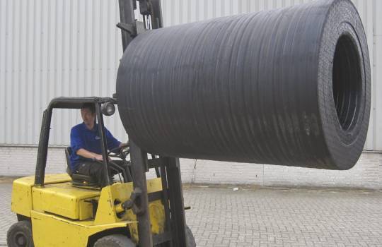 Défenses cylindriques en caoutchouc